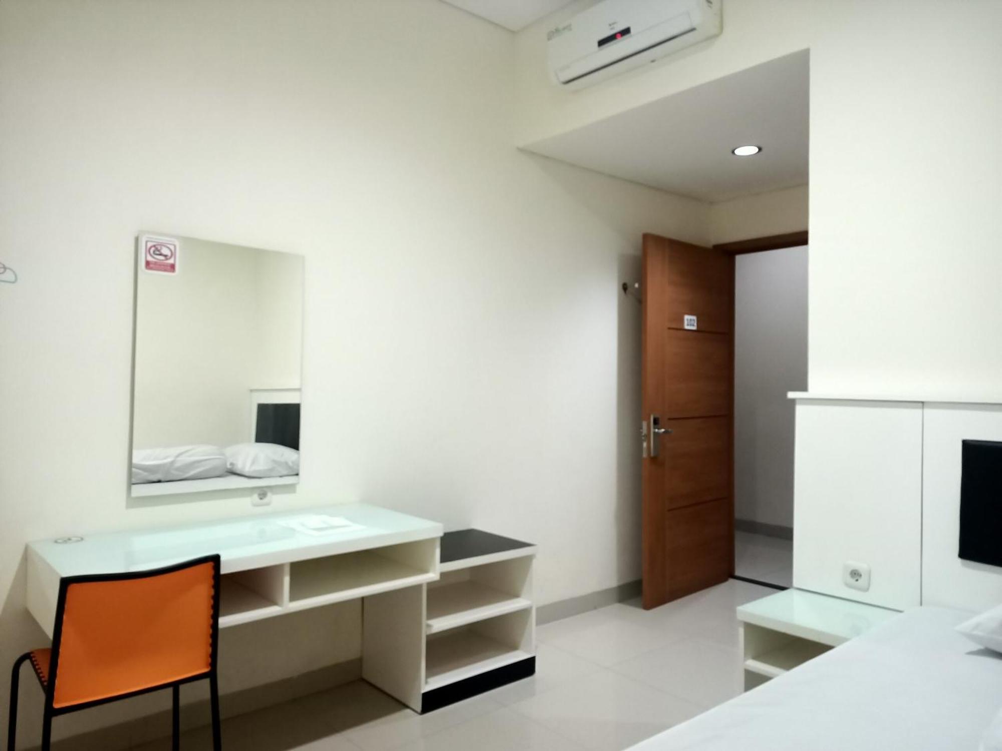 Oyo 93538 Millow Kost Near Gedung Rektorat Iain Parepare Esterno foto
